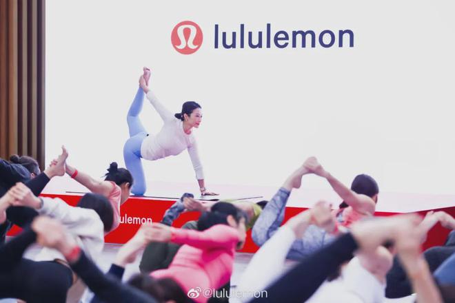 万博全站ManBetX官网一条瑜伽裤打天下lululemon凭什么“全球第二”？(图1)