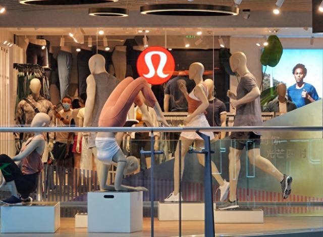 买瑜伽裤别老盯着lululemon！这4个宝藏小众品牌不坑中国人(图1)