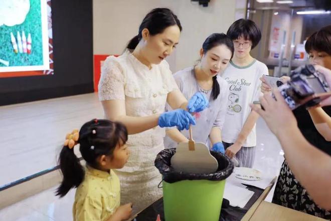 万博ManBetX合肥市蜀山区：幸福不打烊 解锁夏夜精彩生活(图1)